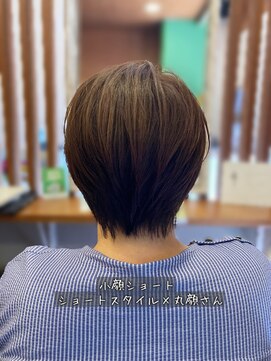 ピールアーク(peal ark) 20代30代大人可愛い小顔前下がりショート×ラベンダーベージュ