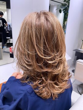 ステア ケース(stair case) 【NATASHA】銀座レイヤーカット/20代/30代/40代/50代