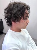 ミディアムパーマ　束感スタイリング　メンズスタイリング