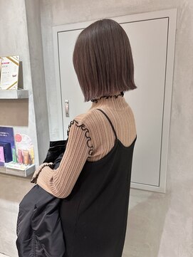 ヨーク(YOKE) YOKE 切りっぱなしボブ丸くないボブピンクアッシュベージュ