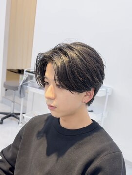 アビー ランシェル(ABEY LENCIEL) センターパート/毛流れパーマ