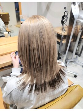 ネオリーブルノン 日吉(Neolive Runon) 日吉/綱島　ホワイトグレージュミニウルフデジタルパーマ