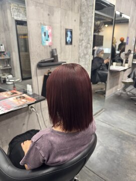 コワファースト長崎シャンプーボーイ 2nd(COIFF1RST 長崎 SHAMPOO BOY) ぱつっとボブ レイヤーボブ