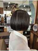 ボブ×ハイライト×オリーブグレージュ