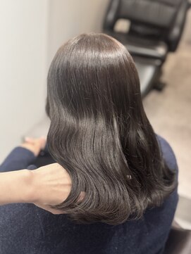 シー(SEA) dark hazel♪