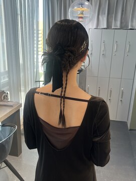 リラス 博多(rilas) 結婚式ヘアアレンジ タイトヘアアレンジ 金箔アレンジ