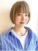ミルクティーベージュ　ケアブリーチ　ハイトーン　ボブ　カラー