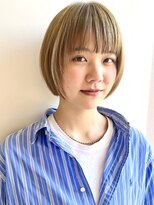 イギー(igggy)&nbsp;ミルクティーベージュ　ケアブリーチ　ハイトーン　ボブ　カラー