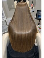 ウル プラス シア(ulu + sia) 髪質改善/縮毛矯正/美髪矯正