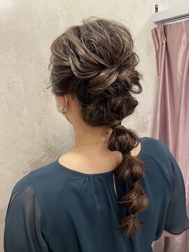 ヘアアレンジメント ボガスティーズ 溝の口店(Hair arrangement Vogusty's) 編み下ろし