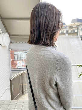 オーシャン(Ocean) ［OCEAN Hair&Life 水田成美］☆切りっぱなしグレーベージュ☆