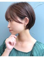 ビュー フクオカ(VIEW FUKUOKA)&nbsp;美髪にオトナかわいいホワイトグレージュネビージュショートボブ