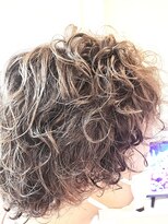 ヘアー バイ ミーズ(hair by Mii’s) クリクリパーマ