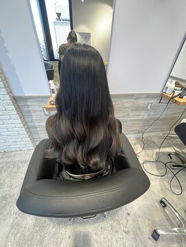 リーオオサカ(Lee Osaka) グラデーションカラー×東芽生