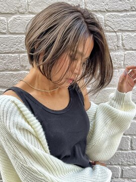 トルネード(TORNADO) 外国人風ショート 前下がりショートボブ  前下がりボブ A1120