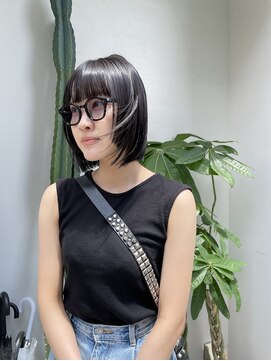 グロウ 丸の内(GLOW) 顔まわりレイヤー×ボブ