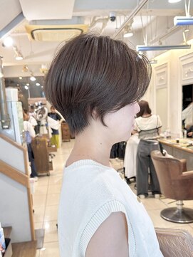 ネオリーブアイム 横浜西口店(Neolive aim) ハンサムショート_アッシュグレージュ_くびれショートヘア横浜