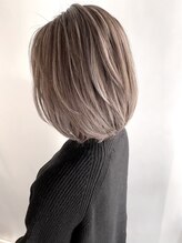ヘアースタジオ ゼン カロン(Hair studio Zen kalon) 白髪ぼかしハイライト