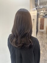 透明感ベージュ