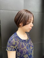 エム(eM) ハイライト艶ボブ