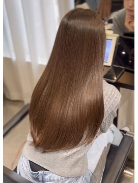 リス バイ ソヨン(Lis by SOYON) 黒髪/グレーベージュ/レイヤーロング/前髪パーマ/髪質改善