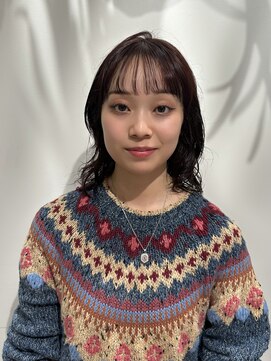 ゼストララ(ZEST Lara) レッドカラー【吉祥寺】あおい