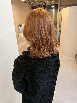 エトレ(etore) 透明感ライトベージュ/ミディアム/レイヤーカット/ウェーブ