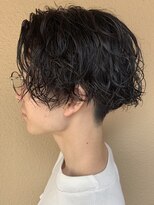 フィフス(fifth) ツイストスパイラルパーマツーブロックセンターパートメンズヘア