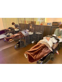 ヘッドスパを専門とする『スパニストが在中◎』頭皮や髪、体のお悩みまでご相談ください。贅沢なひとときを