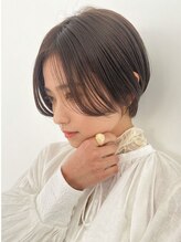 【定番人気のブラウン+ショート】柔らかさを出しつつ、洗練されたスタイル