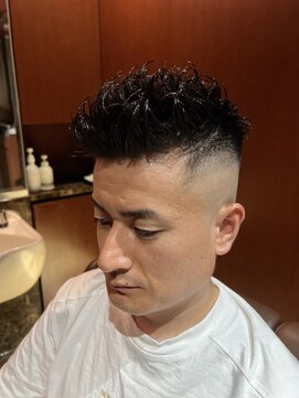 ヘアモード キクチ 銀座店 銀座　理容室　スキンフェード