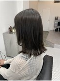 オリーブグレージュ