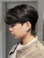 ノラキチジョウジ(NORA KICHIJOJI)&nbsp;黒髪ツーブロック毛流れセンターパート韓国ヘアニュアンスパーマ