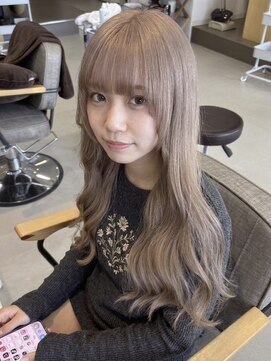 チオ(Chio) 【透明感抜群】ブリーチで作る、大人のミルクティーグレージュ