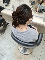 ビューティサロン東京堂&nbsp;サイドポニー～おだんご
