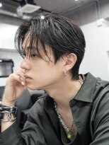 ネクストセカンド 表参道(NEXT2nd)&nbsp;毛流れヘア金髪ナチュラルセンターパートツーブロック