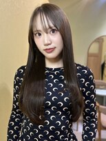 ウタ 大通×レイヤーカット×オリーブベージュ