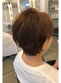 えり足すっきりの耳掛けショート♪