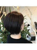 バイオレットショートボブ