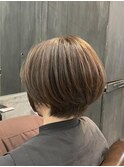 ショートボブ