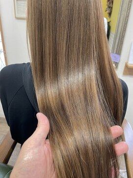 ヒーリングヘア レビ(healinghair lebe) プラチナカラーハイトーン