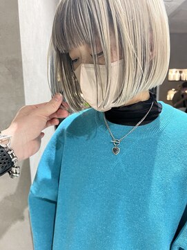 シアン(.Xian) ブロンドデザインカラー(ブリーチ/ハイライト/インナーカラー)