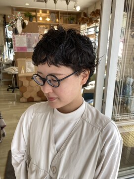 ベルバイヘアスイッチ(by hairswitch) 個性派ショートパーマ♪