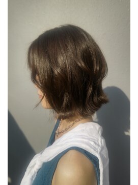 エムテコ(M.techo) オリーブベージュ/くびれボブ♪