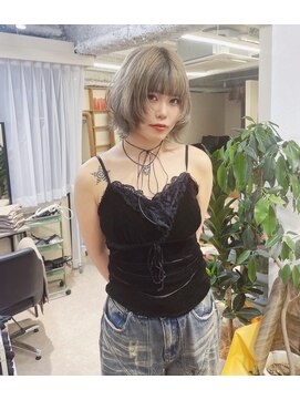 チェレ アズーリ 狭山店(Chere azuri) ウルフレイヤー・ダブルカラー・グレージュ・ウルフカット