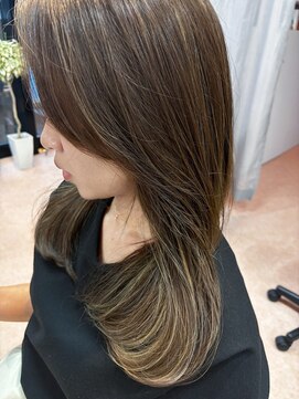 ジュノヘアー(Juno.hair) 20代・30代・40代/シークレットハイライト/顔まわりレイヤー