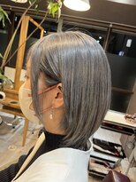 リブラン バイ ルッカ(Liburan by Lucca)&nbsp;12月モノトーンブルーカラー