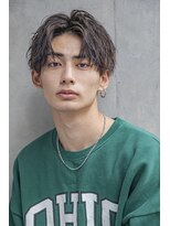 小久保styleフェザーパーマグレーブルーカラー刈り上げショート