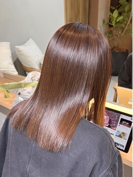 マルル(MARURU)の写真/《榴ヶ岡》ダメージレスなこだわりのストレートで艶感UP★思わず触れたくなる”自然体”で柔らかい髪へ