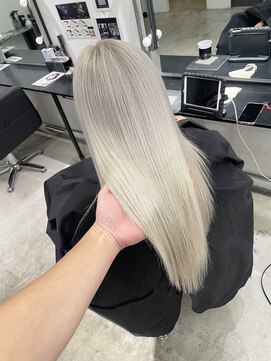 キング 高槻(K!ng) 縮毛矯正髪質改善ハイライトレイヤーカット高槻美容室エクステ